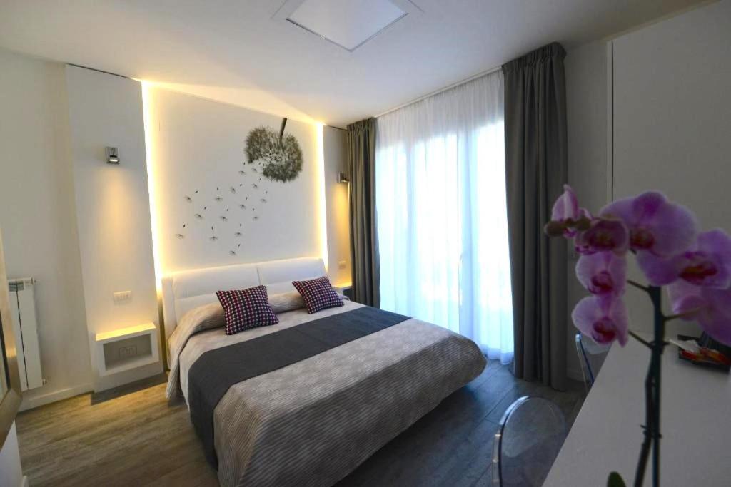 La Brise Hotel มารินา ดิ เปียตราซันตา ภายนอก รูปภาพ