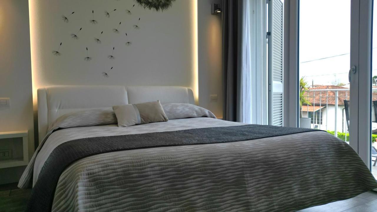 La Brise Hotel มารินา ดิ เปียตราซันตา ภายนอก รูปภาพ